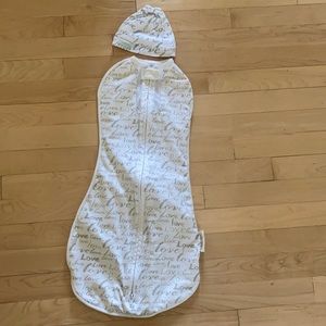 WOOMBIE sleep sack and hat